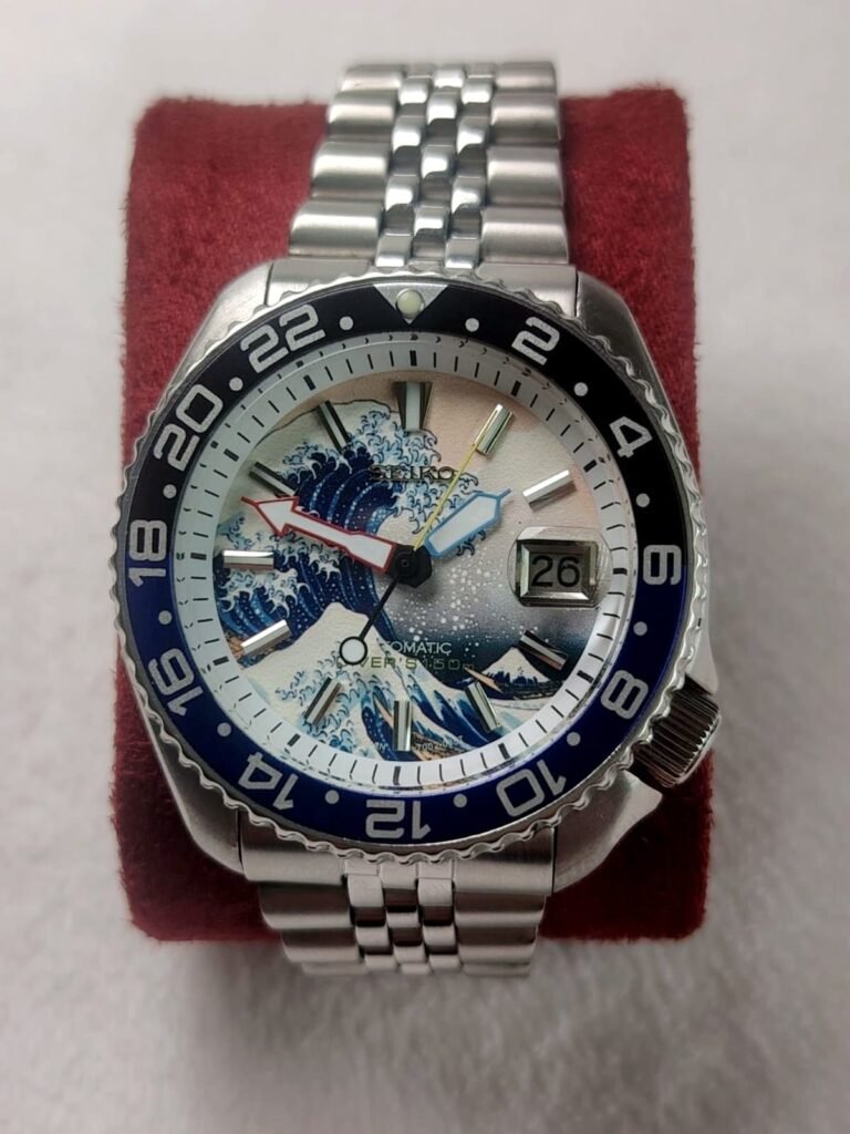 SEIKO 5 GMT Mod - La Gran Ola de Kanagawa de Hokusai