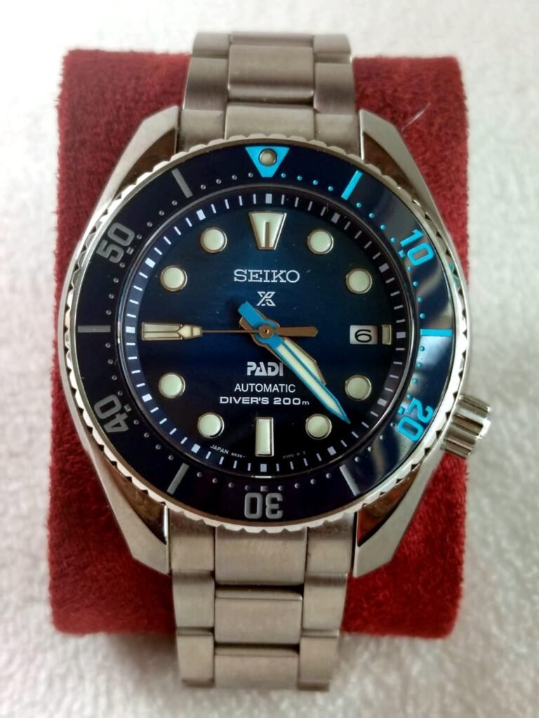 SEIKO Prospex Sumo PADI SBDC049. Esfera azul PADI